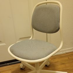 IKEA ÖRFJÄLLChild's desk chair

