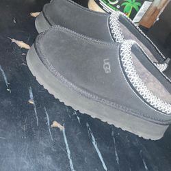 UGG TAZZ SLIPPERS BLACK SIZE 7 WOMENS
