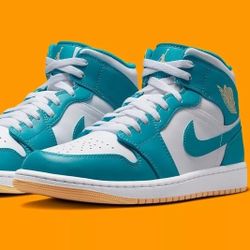 Nike Air Jordan 1 Mid Men Size 12 "Aquatone/White/Celestial Gold