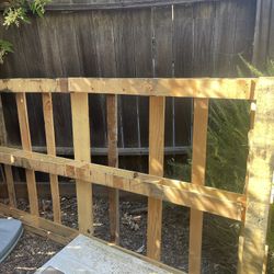 Free wooden Pallet