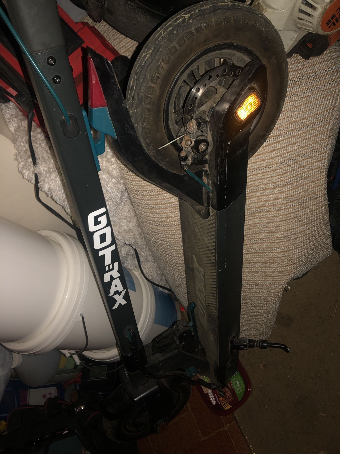 GO TRAX ADULT. SCOOTER 18mph