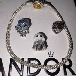 Pandora Bracelets And Charms 