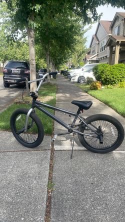 Rebel X1 mongoose  bike gray $130 or more