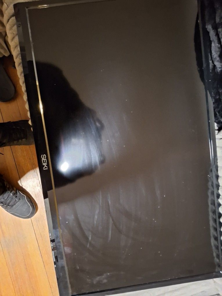 Seiki 32" Flat Screen