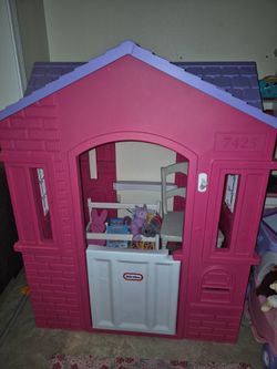 Little Tikes  Kids Playhouse
