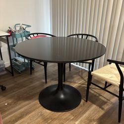IKEA Docksta Tulip Table 