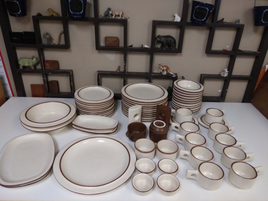 57 piece Fabrik Stoneware for Sale in Bend OR OfferUp