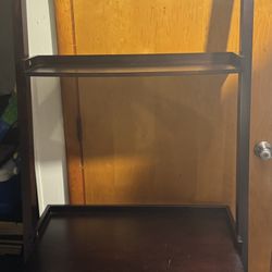 Leaning Shelf 