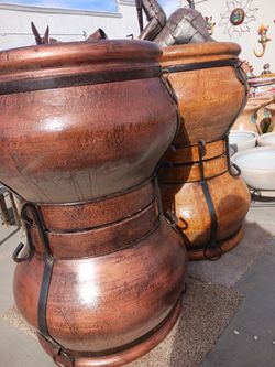 Clay Pots/ Macetas De Barro