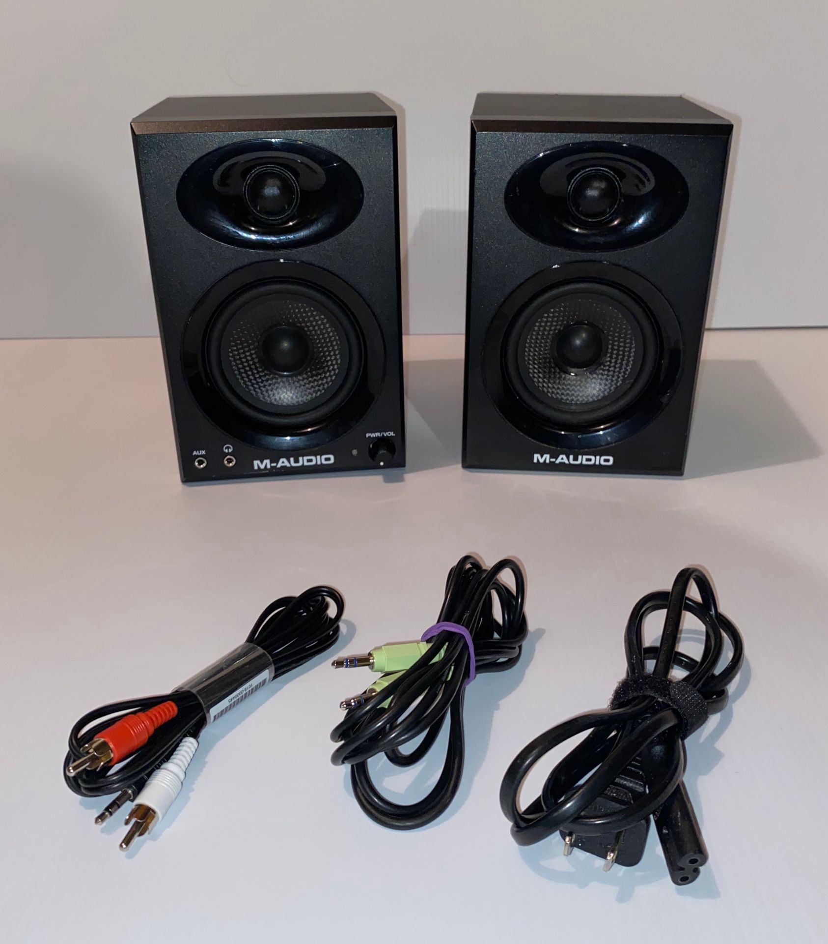 M-AUDIO BX3 GRAPHITE - POWERED SPEAKERS PRO REFERENCE  MONITORS (PAIR)