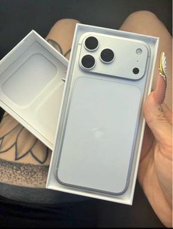 iPhone 17 Pro Max shipping only