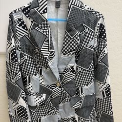 SHEIN Woman’s Black And White Geometric Blazer 
