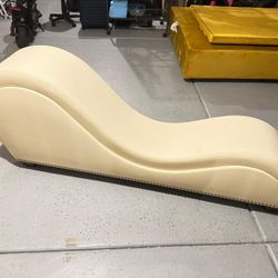 Yoga/Love Chaise