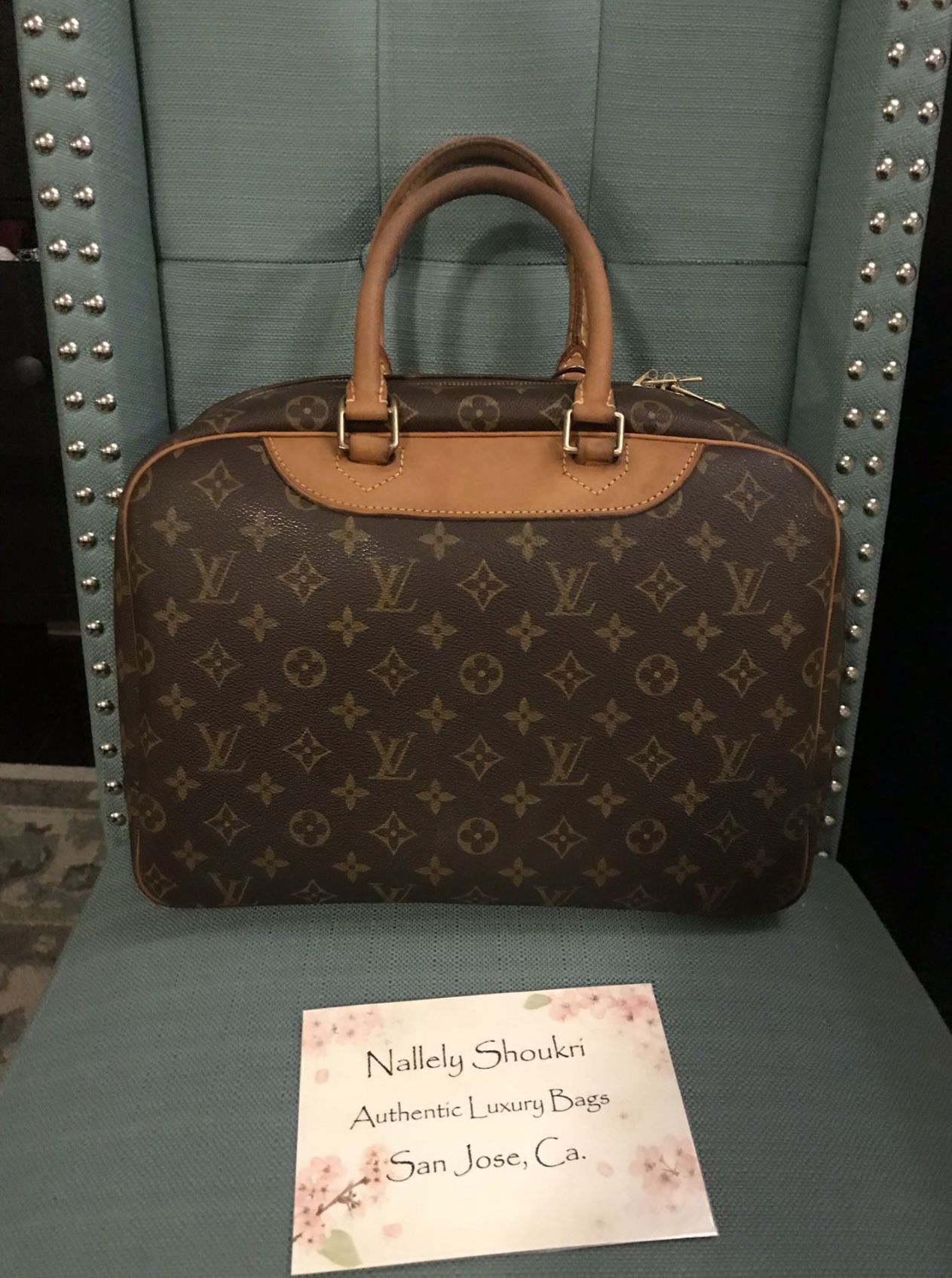 Louis Vuitton Deauville Monogram Handbag for Sale in Sunnyvale, CA