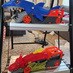 Hot Wheels Shark And Dragon Launchers