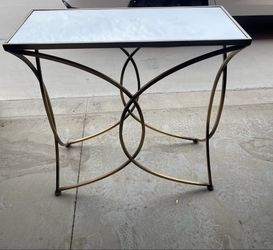 Decor table