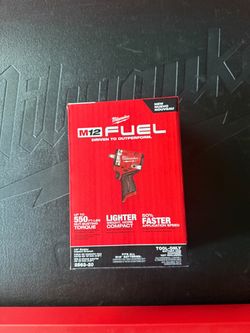 Milwaukee m12 fuel 1/2 impact stubby