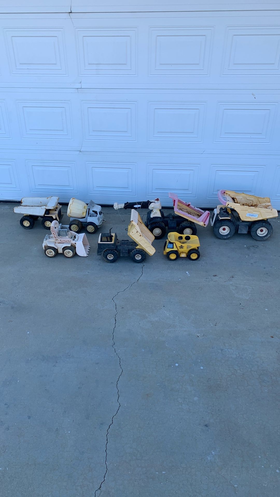 Tonka And Other Toy Trucks= Grandkids Fun!