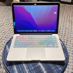 Selling MacBook Pro (Retina,13in, Early 2015)