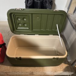 Igloo Cooler 