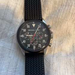 Michael Kors Mens Black Dial, Black Tire-tread Gage Strap Chronograph Watch 