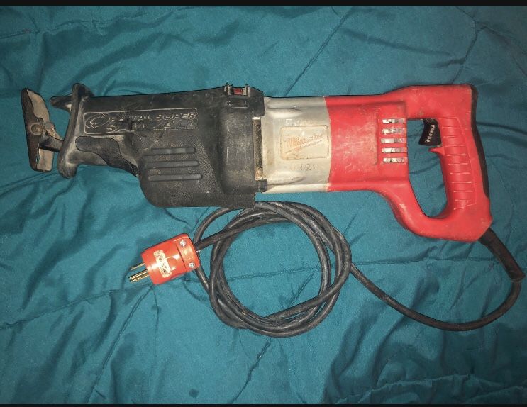 Milwaukee Super Sawzall Corded Works Perfect 50$