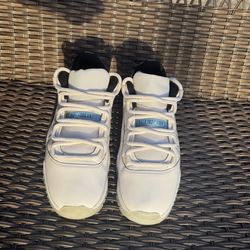 Jordan 11 Legend Blue Lows