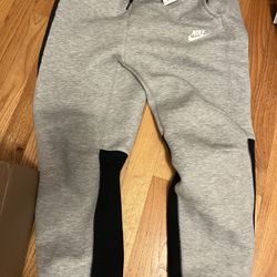 Nike Tech Fleece Pants 