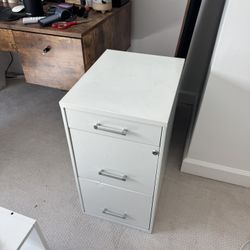 File Cabinet With Key