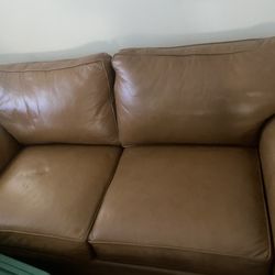🛋️ Two-Seater Leather Sofa – Caramel Color, Like New