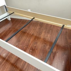 Base Twin Bed