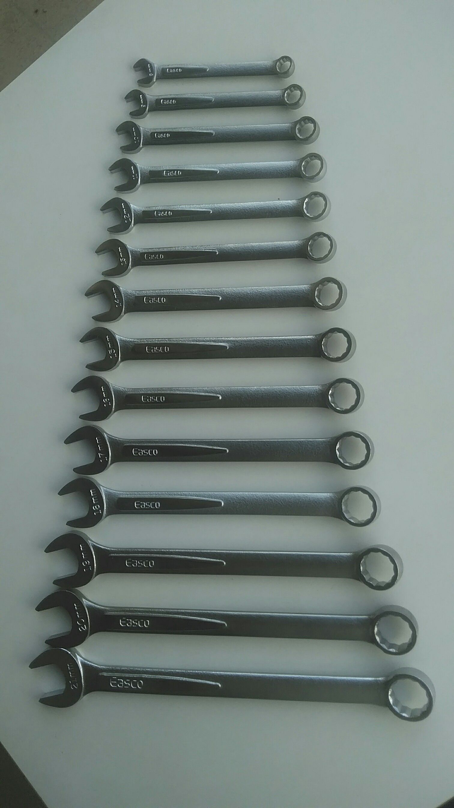 Easco 14 Piece Metric Combination Wrench Set (8mm - 21mm) Made in the USA