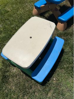 Little Tike table