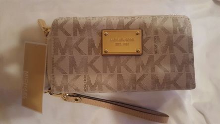 Michael Kors clutch