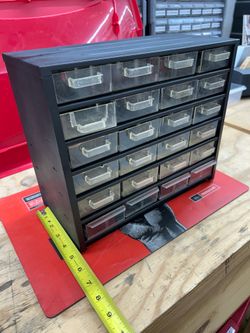 STURDY PARTS ORGANIZER (METAL)