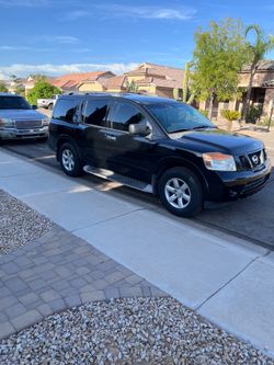 2013 Nissan armada $8250