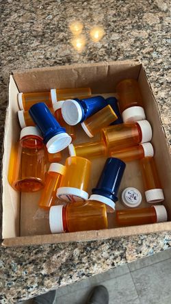 FREE empty pill bottles