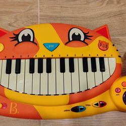 Cat piano for toddlers