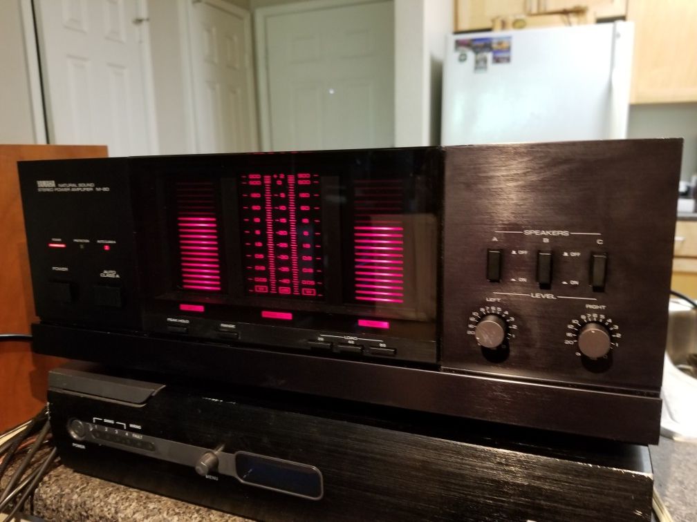 Yamaha M80 Power Amplifier