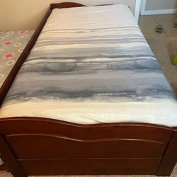 2 Twin Beds With A Trundle!!