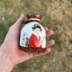 Chinese Art Jar/incense Holder 