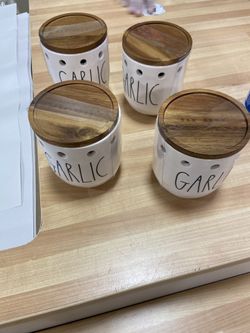 Rae Dunn Garlic Cellar