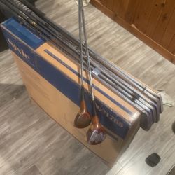 Old Gold Clubs 