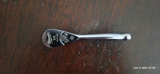 Milwaukee 3/8 drive stubby ratchet
