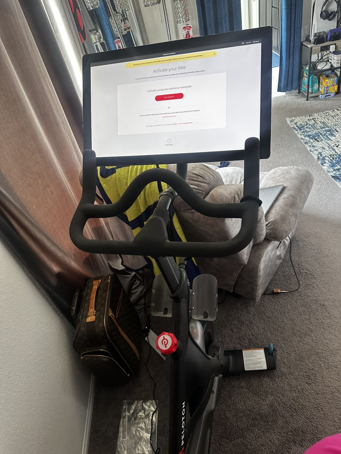 Peloton Bike Price Negotiable 