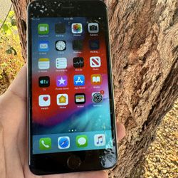 iPhone 6. Like New And Unlocked!