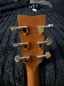 YAMAHA Acoustic Guitar