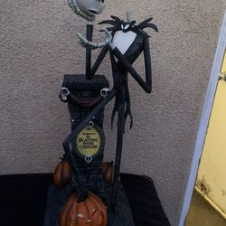 Jack Skellinton Damage Light Doesn’t Work Figure