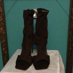 Brown  and Black Rouge Ankle Shoe Size 10 