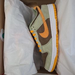 Nike Dunk Low Dusty Olive Size 10.5
